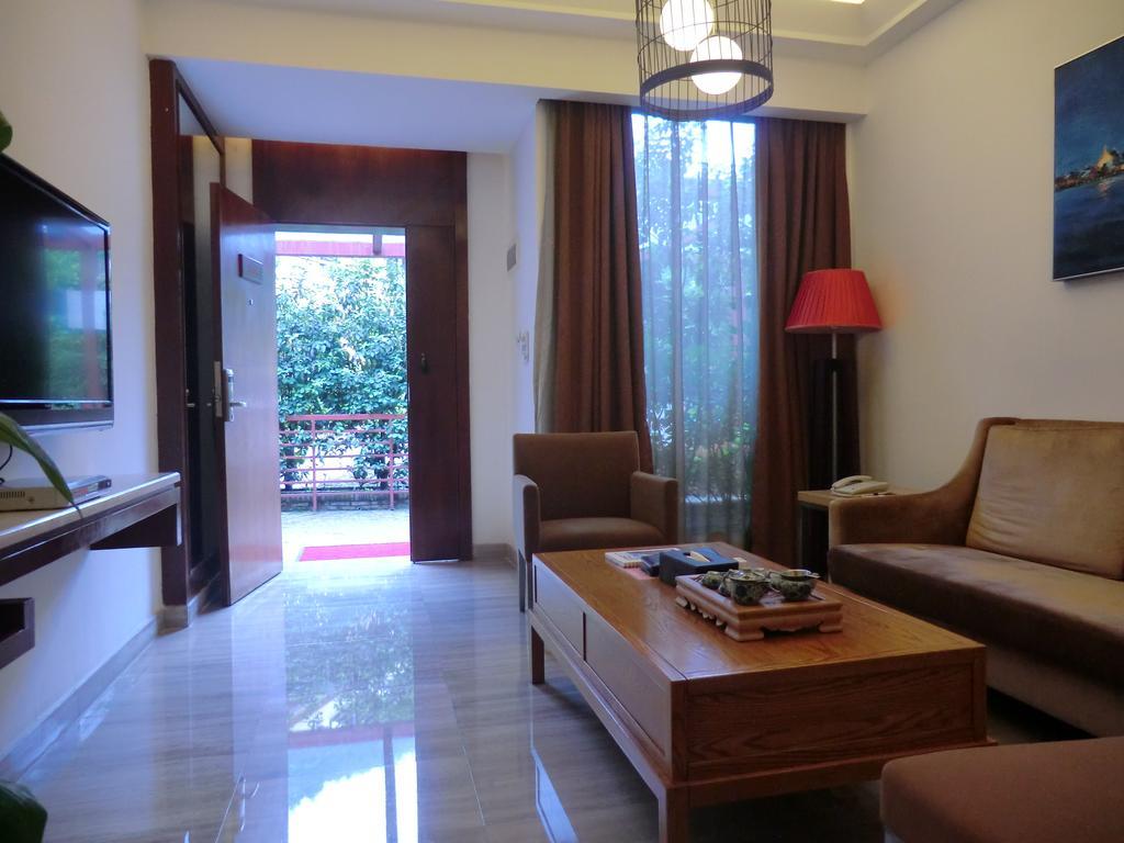 Guangzhou Fangyuan Hotel - - Free Shuttle Bus To Canton Fair Complex During 14Th Apr To 4Th May Exterior photo